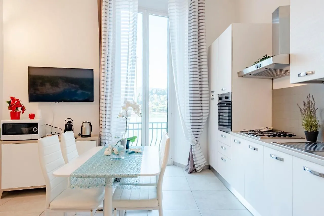 Appartement Alla Casa Rosa Al Mare- Centrale A Di Fronte Al Mare- Emozionante- Garage Privato Gratuito A 800 Mt- Aria Condizionata-Wifi Rapallo