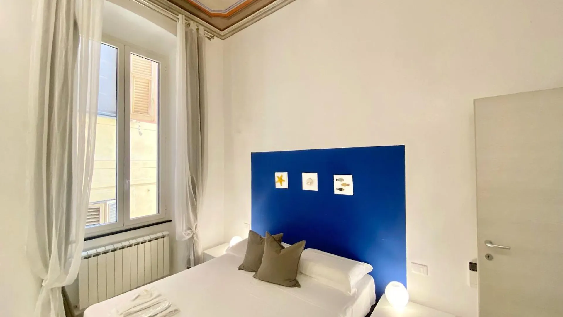 Alla Casa Rosa Al Mare, Central Seafront Stay With Free Private Garage, Air Conditionig, Wi-Fi, Ideal Choice For A Relaxing And Exciting Coastal Escape Rapallo 0*,