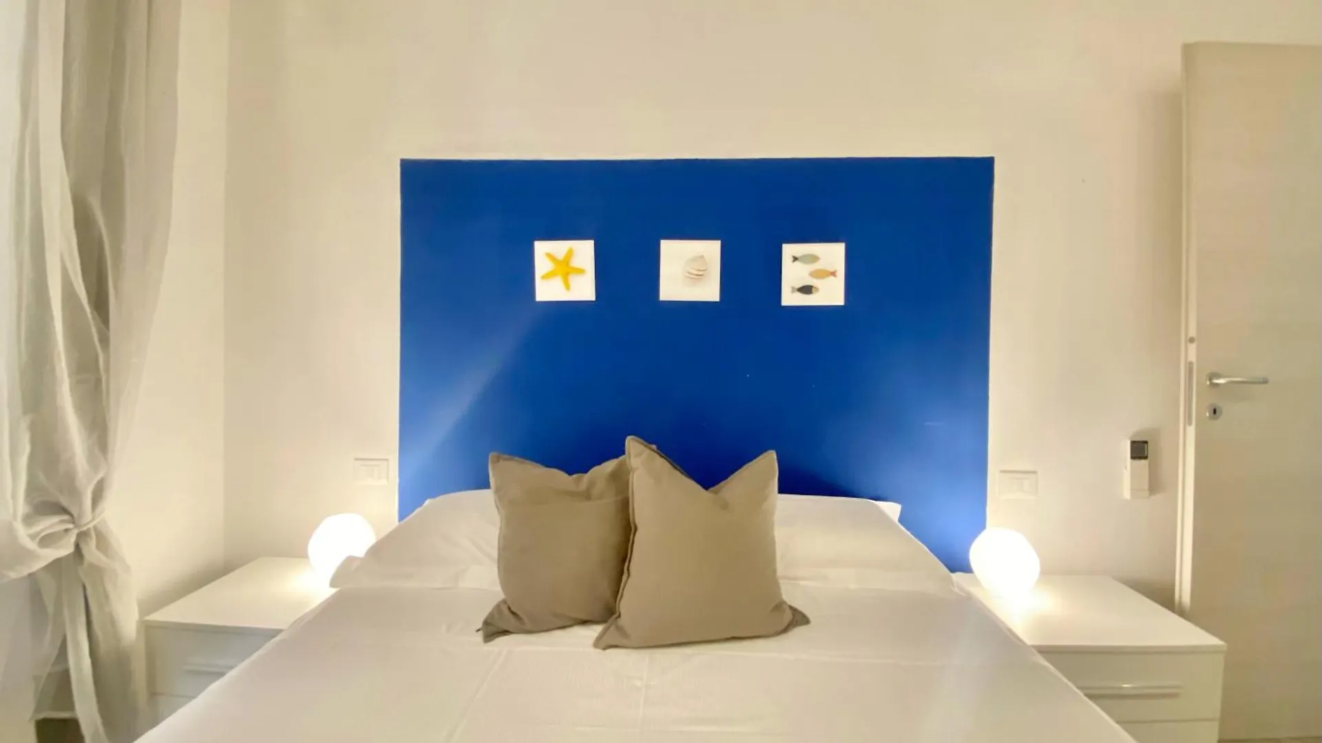 Alla Casa Rosa Al Mare, Central Seafront Stay With Free Private Garage, Air Conditionig, Wi-Fi, Ideal Choice For A Relaxing And Exciting Coastal Escape Rapallo 0*,