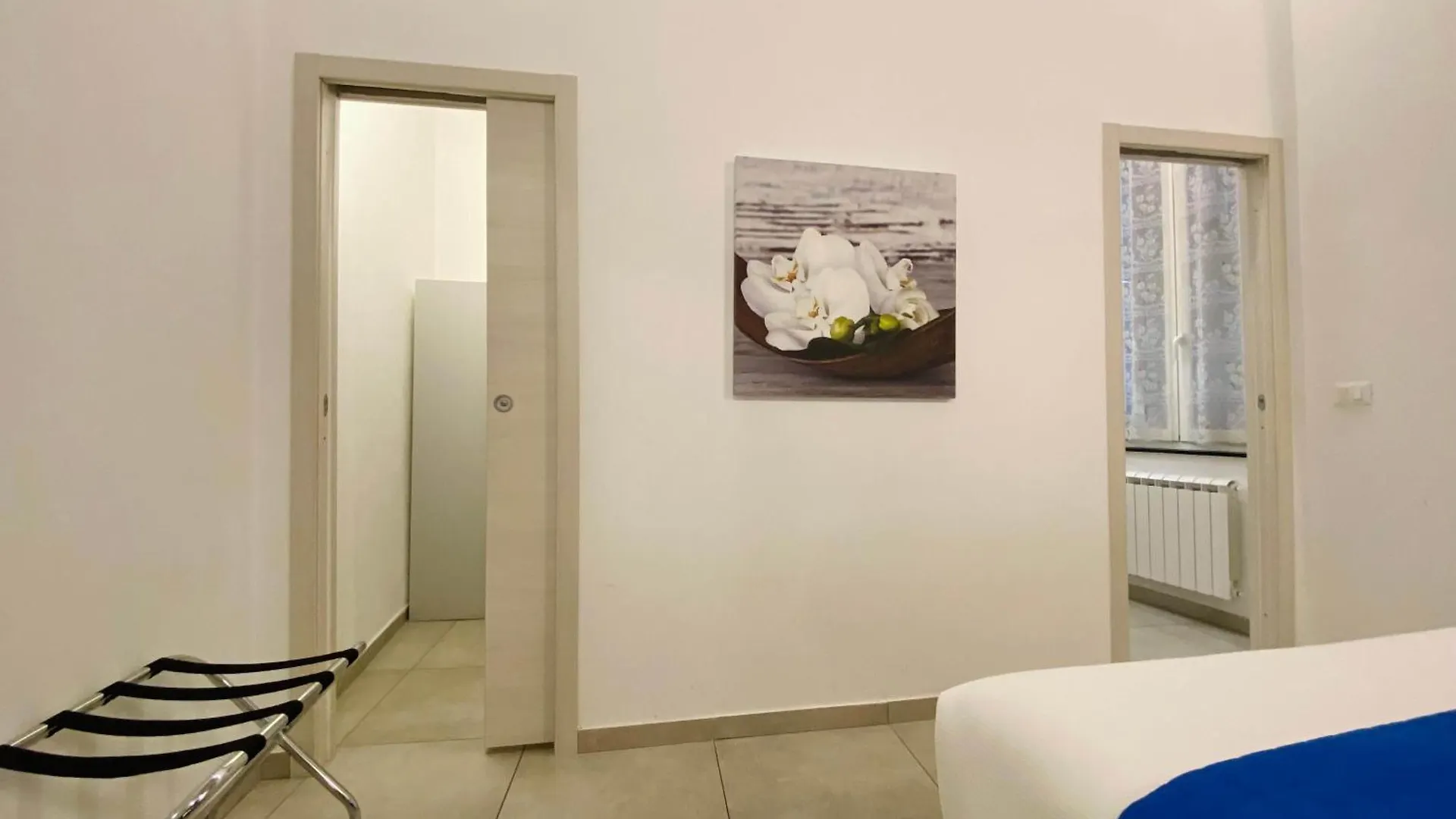 Alla Casa Rosa Al Mare, Central Seafront Stay With Free Private Garage, Air Conditionig, Wi-Fi, Ideal Choice For A Relaxing And Exciting Coastal Escape 0*, Rapallo