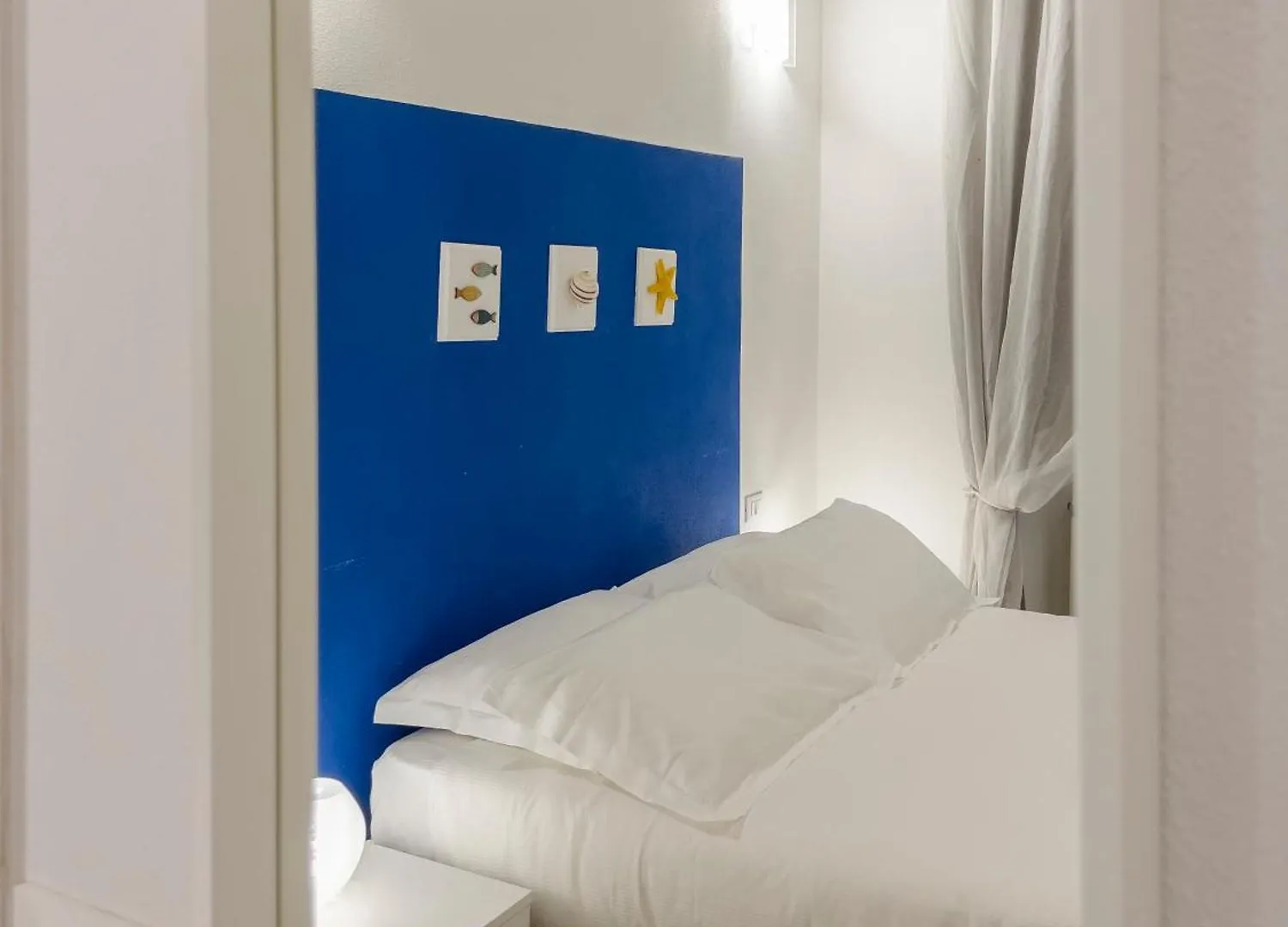 Alla Casa Rosa Al Mare, Central Seafront Stay With Free Private Garage, Air Conditionig, Wi-Fi, Ideal Choice For A Relaxing And Exciting Coastal Escape Rapallo Apartment