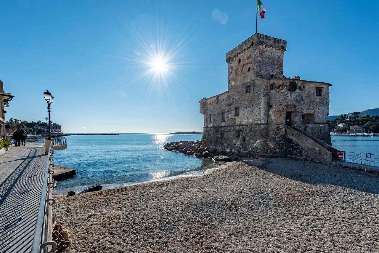 Alla Casa Rosa Al Mare- Centrale A Di Fronte Al Mare- Emozionante- Garage Privato Gratuito A 800 Mt- Aria Condizionata-Wifi 라팔로 아파트