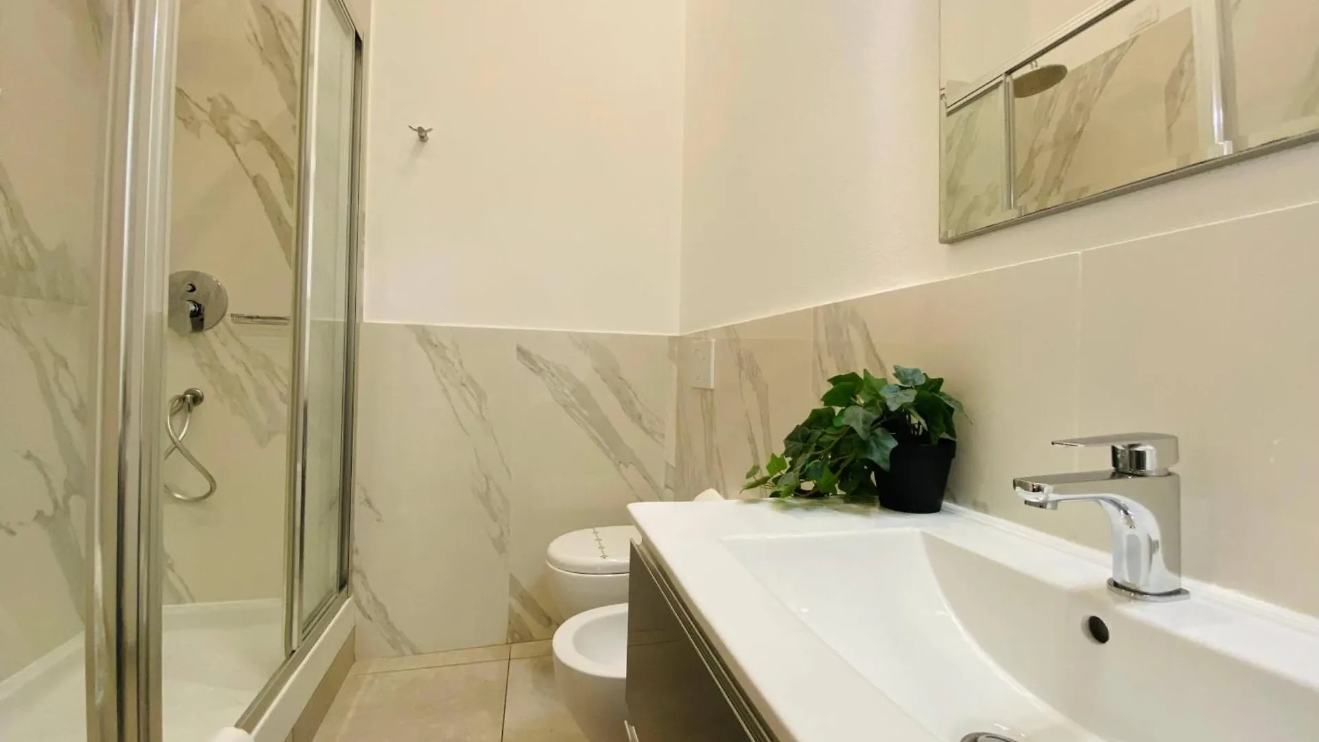 아파트 Alla Casa Rosa Al Mare- Centrale A Di Fronte Al Mare- Emozionante- Garage Privato Gratuito A 800 Mt- Aria Condizionata-Wifi 라팔로 이탈리아